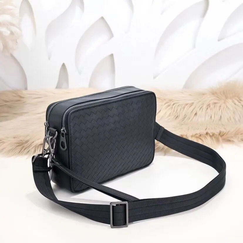 All categories 💚 Top version men’s bags 💚 BV 2024 new BV crossbody bag